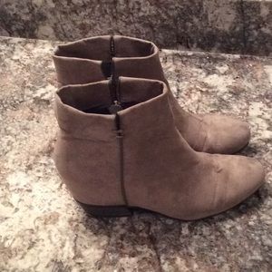 Qupid booties ,  nude